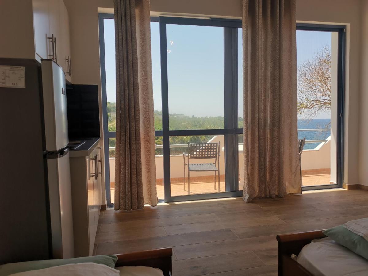 Heaven Beach Sarandë Quarto foto
